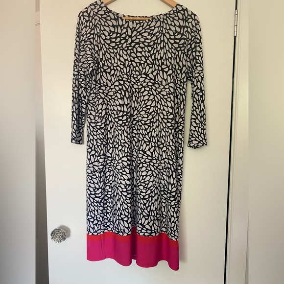 Jacqui E Dresses Bw Dress With Splash Of Color Poshmark